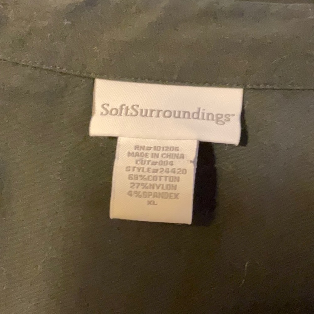 Soft Surroundings black blouse - Picture 4 of 8
